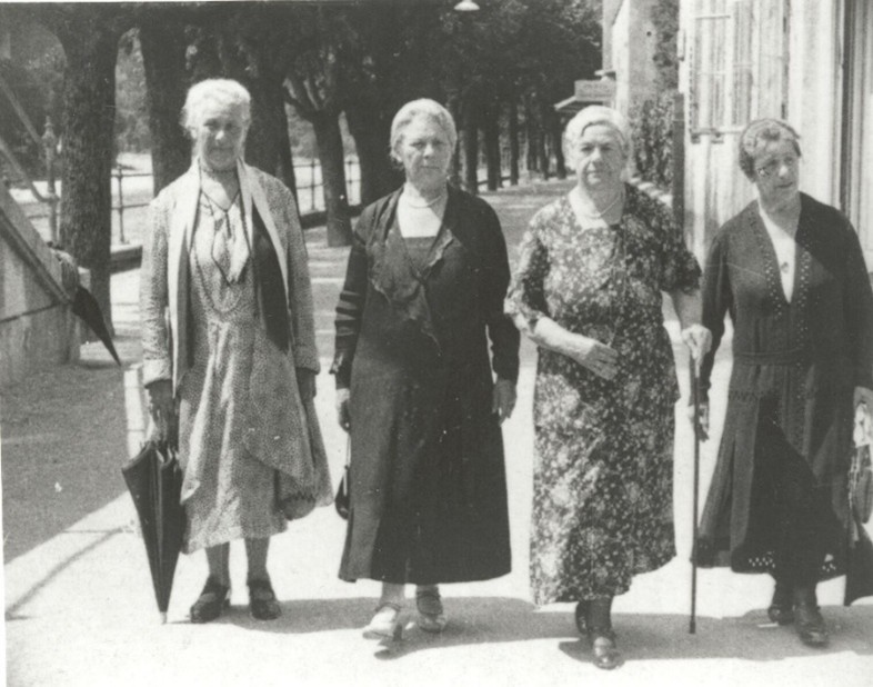 Four of Freud's Sisters, © Library of Congress, Washington, D.C.