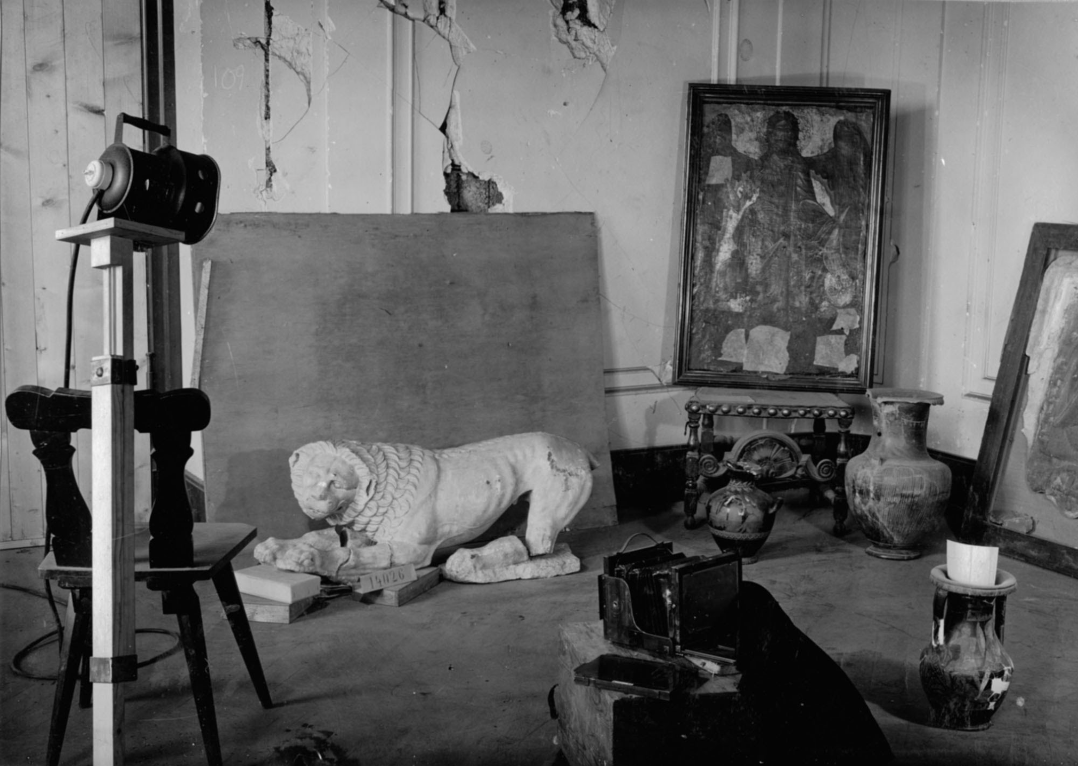 Photo of Olbian Lion in Munich Central Collecting Point Gallery II (1946)