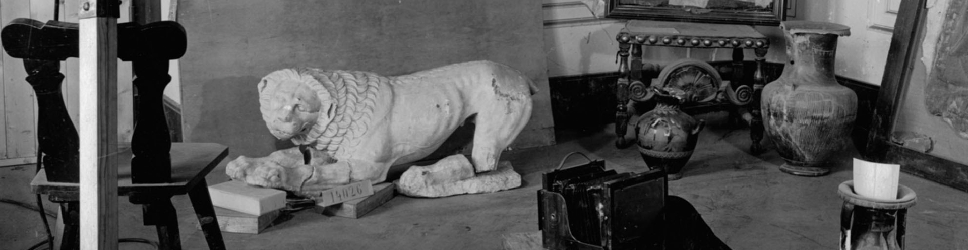 Photo of Olbian Lion from Munich Central Collecting Point Gallery II (1946), ©Zentralinstitut für Kunstgeschichte